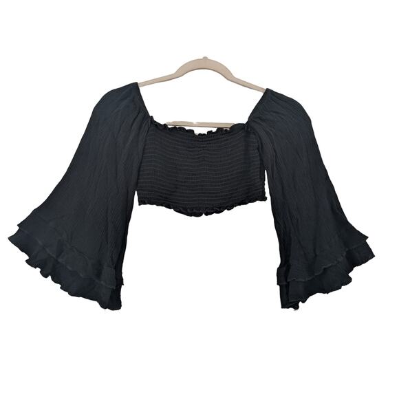 Windsor Smocked Crop Top M Black Long‎ Bell Sleeves Off Shoulder Casual Staple - Picture 8 of 9